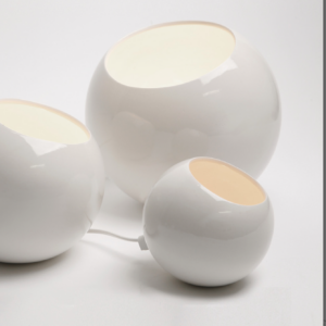 Spore table lamp
